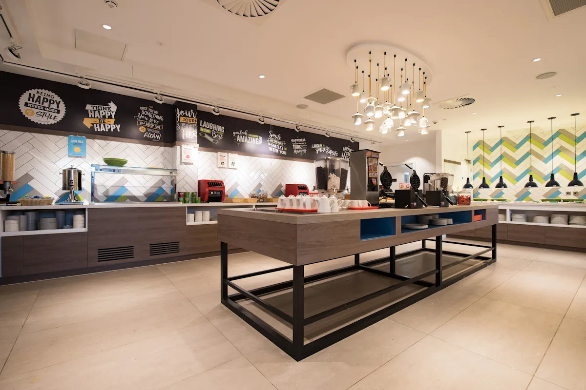 Hampton by Hilton Edinburgh West End-Hampton by Hilton Edinburgh West End - Image 2
