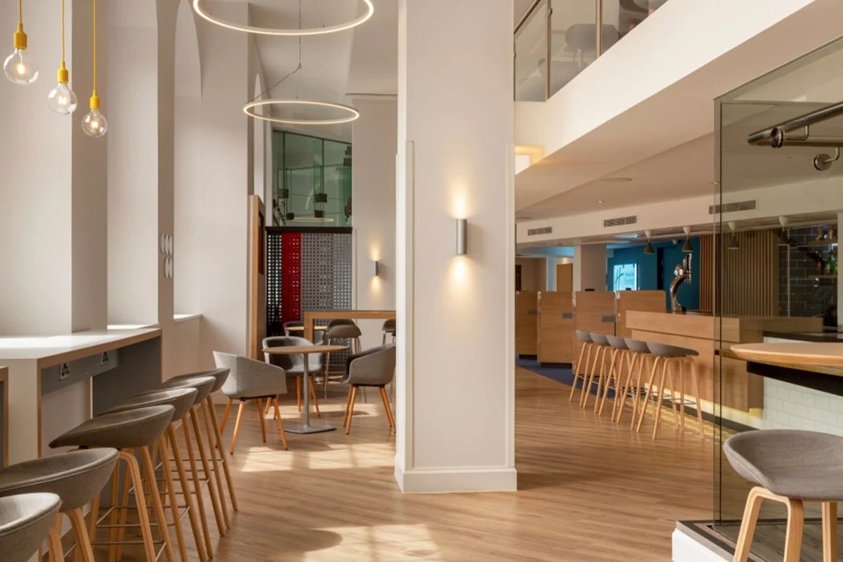 Holiday Inn Express Edinburgh City Centre-Holiday Inn Express - Image 6
