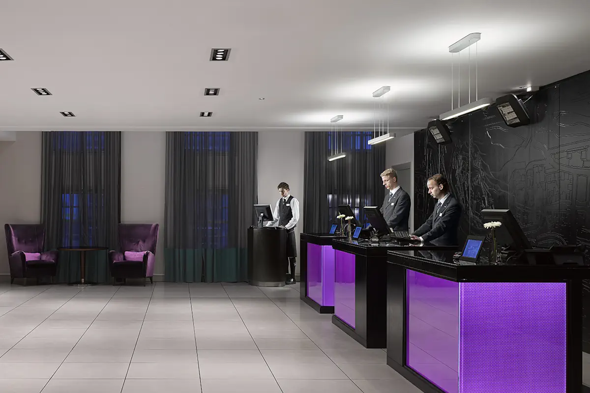 Radisson Blu Hotel, Edinburgh City Centre-Radisson Blu Hotel, Edinburgh City Centre - Image 2